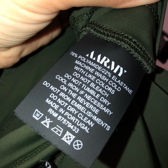 ✨⚠️LIKE NEW AARMY CHELSEA LUXURY GREEN ATHLETIC LEGGINGS SIZE M YOGA WOR… - Picture 5 of 8